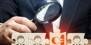 Некомпетентність у суспільстві: як розпізнати та подолати