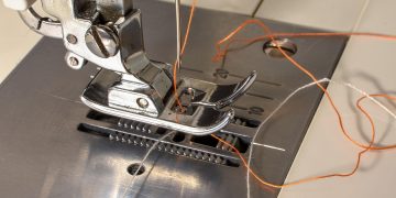 sewing machine, sew, thread, handwork, sewing thread, craft, yarn, twisted, thread roll, close up, sewing kits, sewing needle, presser foot, stitch plate, sewing machine, sewing machine, sewing machine, sewing machine, sewing machine, presser foot