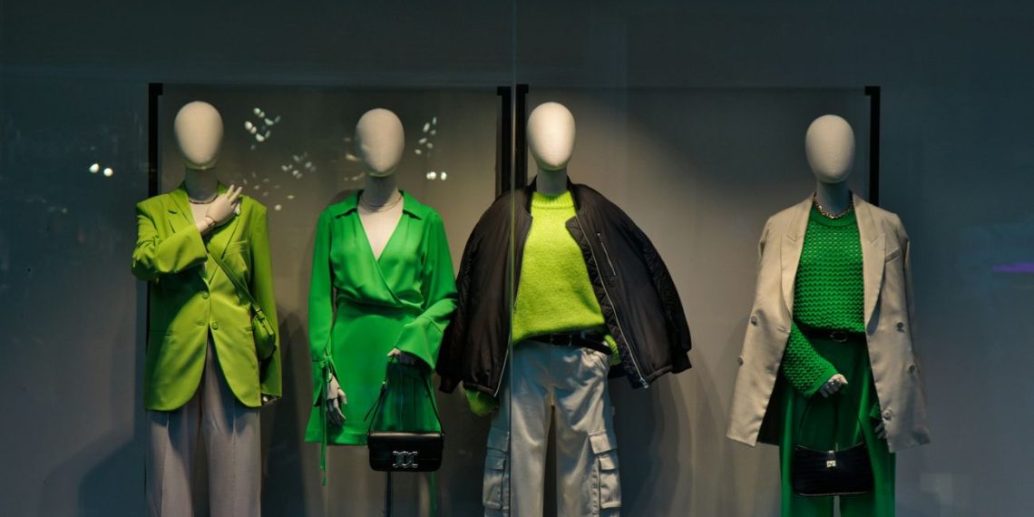 Психологія кольору. Який відтінок одягу обрати у 2026 році для успіху та впевненості