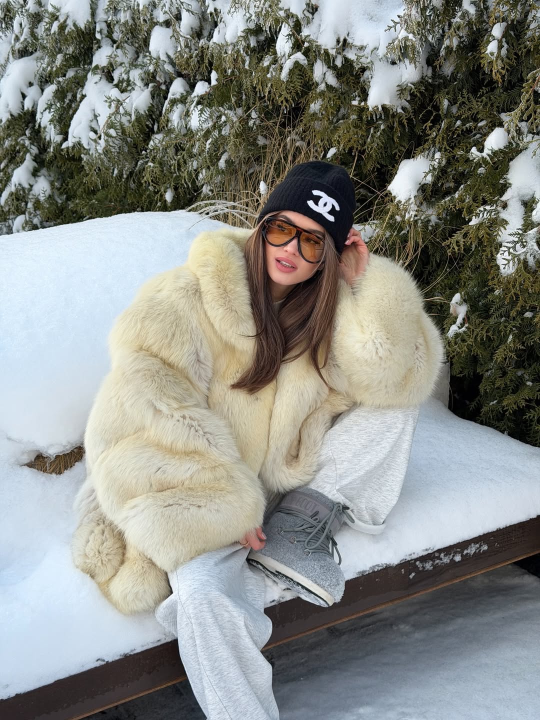Екошуби на зиму 2026: три різні образи від українських знаменитостей