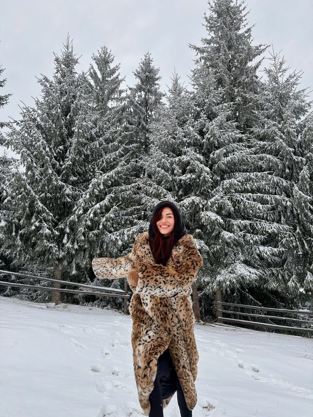 Екошуби на зиму 2026: три різні образи від українських знаменитостей