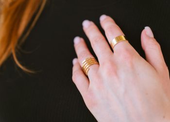 к чему снятся золотые кольца на пальцах