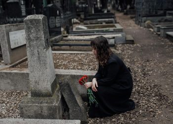 чи можна ходити на кладовище в день народження померлого